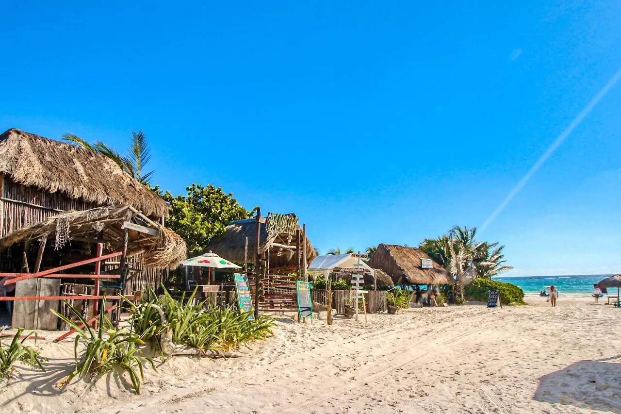 Studios At Central Park Tulum 0*,
