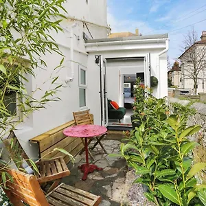 Plush City Centre Micropad With Parking Holiday home Brighton